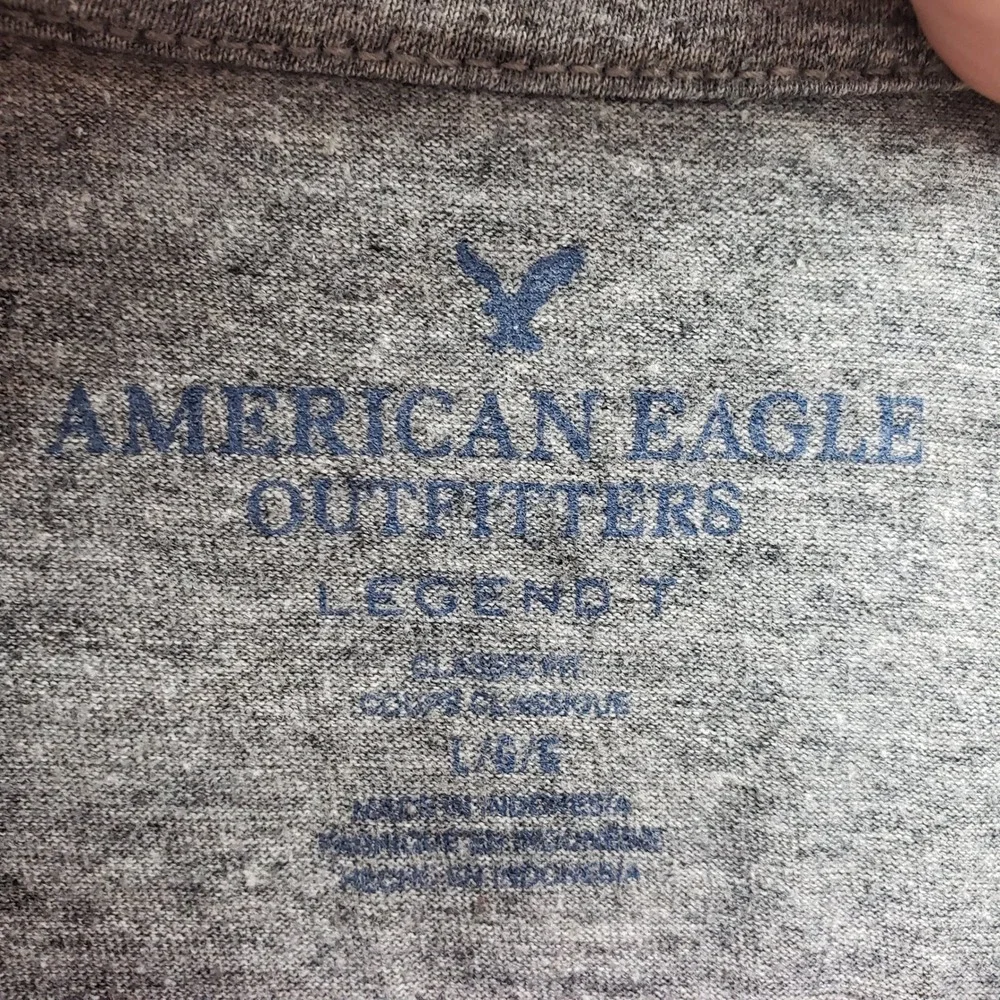 American Eagle Men's Legacy Tee Shirt Bird Logo Gray Minimalist Casual Basic L